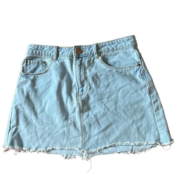 FOREVER 21 distressed jean  Mini skirt with a frayed hem Sz 28 - Picture 11 of 11